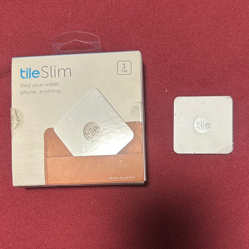 Slim Bluetooth Tracker - White